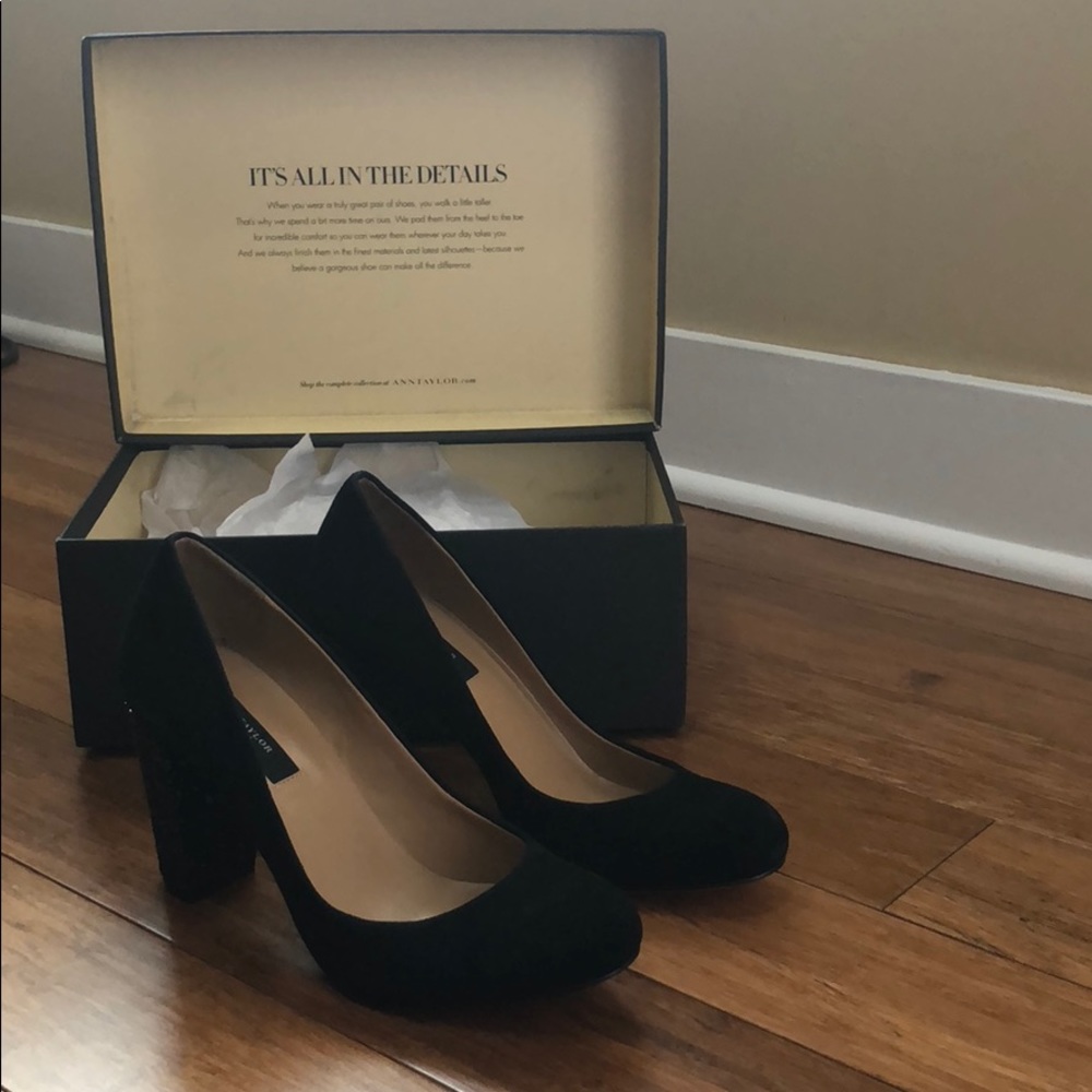Ann Taylor Black Perfect Block Heel Glitter 7